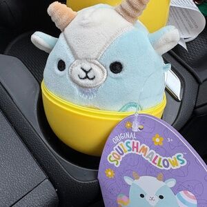 new 2025 easter squad squishmallows mystery Domingo the goat holding easter egg